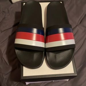 Gucci slides in good condition